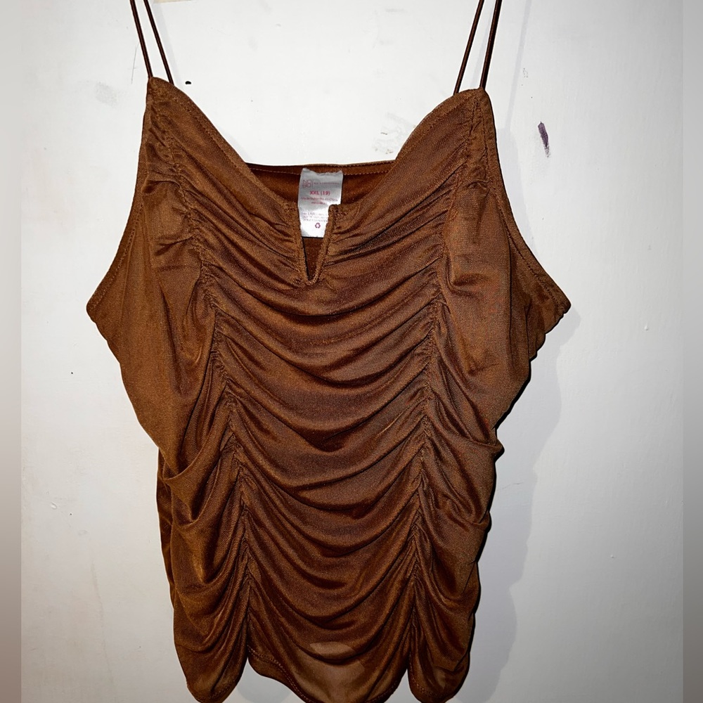 Brown tank top size 2XL